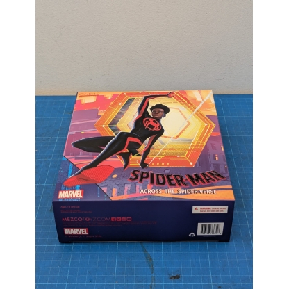 Miles Morales Spider-Man Mezco One12 Collective Across The Spider-Verse Figure