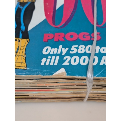 2000AD Judge Dredd Progs 600-699 100 Comic Run