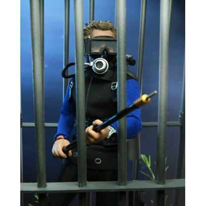 NECA Jaws Matt Hooper Shark Cage 20cm Clothed Figure