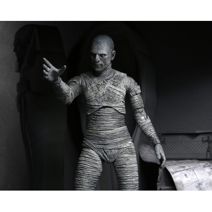 NECA Mummy Universal Monsters Ultimate Black & White Figure
