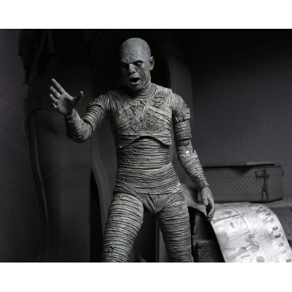 NECA Mummy Universal Monsters Ultimate Black & White Figure