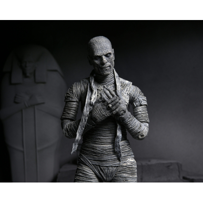 NECA Mummy Universal Monsters Ultimate Black & White Figure