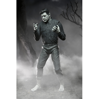 NECA Wolf Man Universal Monsters Ultimate Black & White Figure