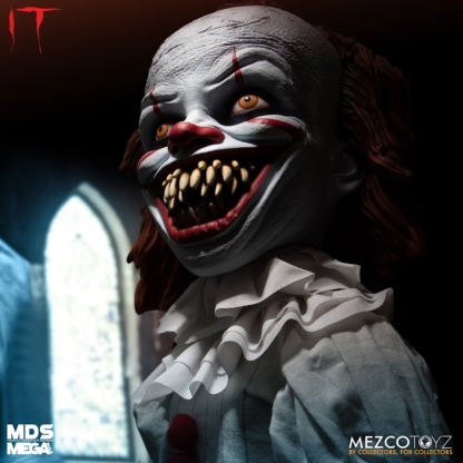 IT Pennywise Sinister Mezco MEGA MDS Figure With Sound 1.png