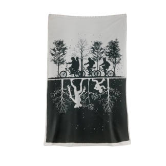 Stranger Things Upside Down Black & White Throw 100 x 150 cm