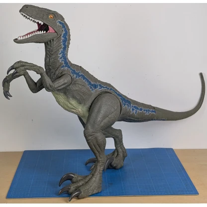 Jurassic World Super Colossal Velociraptor Blue