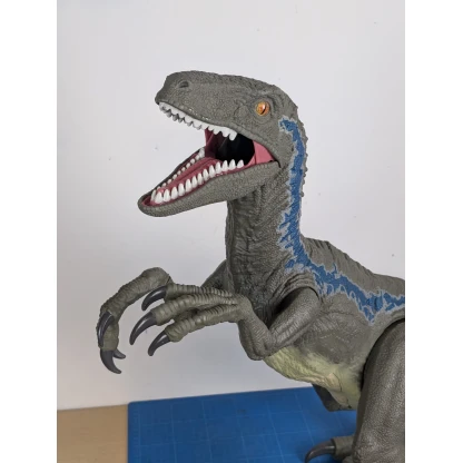 Jurassic World Super Colossal Velociraptor Blue
