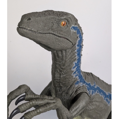 Jurassic World Super Colossal Velociraptor Blue