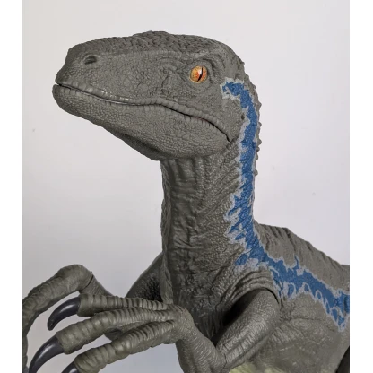 Jurassic World Super Colossal Velociraptor Blue