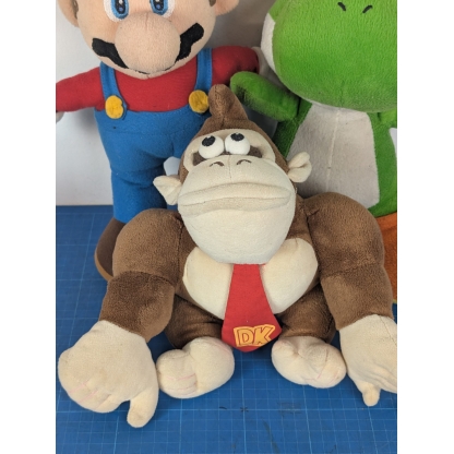 Mario Donkey Kong Yoshi Nintendo Plush Bundle 1