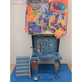 Biker Mice From Mars Scoreboard Hideout Playset