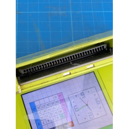 Nintendo DS Lite Lime Green Faulty Spares or Repair. Selling a lime green Nintendo DS Lite console as faulty for spares or repair.