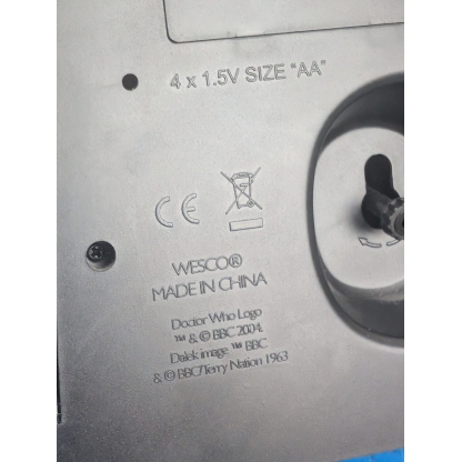 Doctor Who Dalek Wall Mountable Clock - WESCO 2004 - Working (Bent Hands, Battery Corrosion) - Image 5