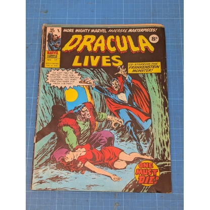 Dracula Lives! - No. 17 Co-starring The Frankenstein Monster! (Fair Condition)