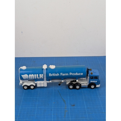Matchbox Superkings K-103 Iveco Milk Tanker (Played With) - Image 3